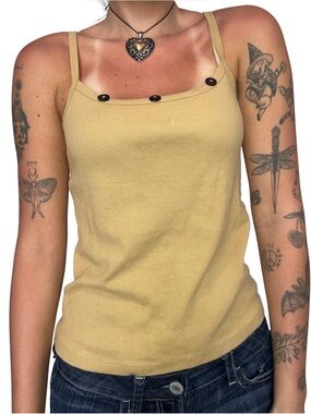 Y2K Women’s Button-Trim Tank Top